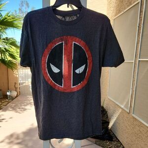 Marvel Deadpool Gray and Red Short Sleeve Tee